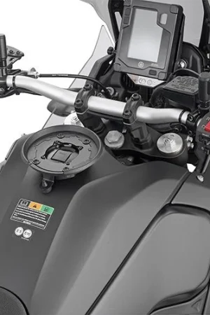 A Buon Prezzo Flangia specifica per utilizzo di borse da serbatoio TANKLOCK givi bf61